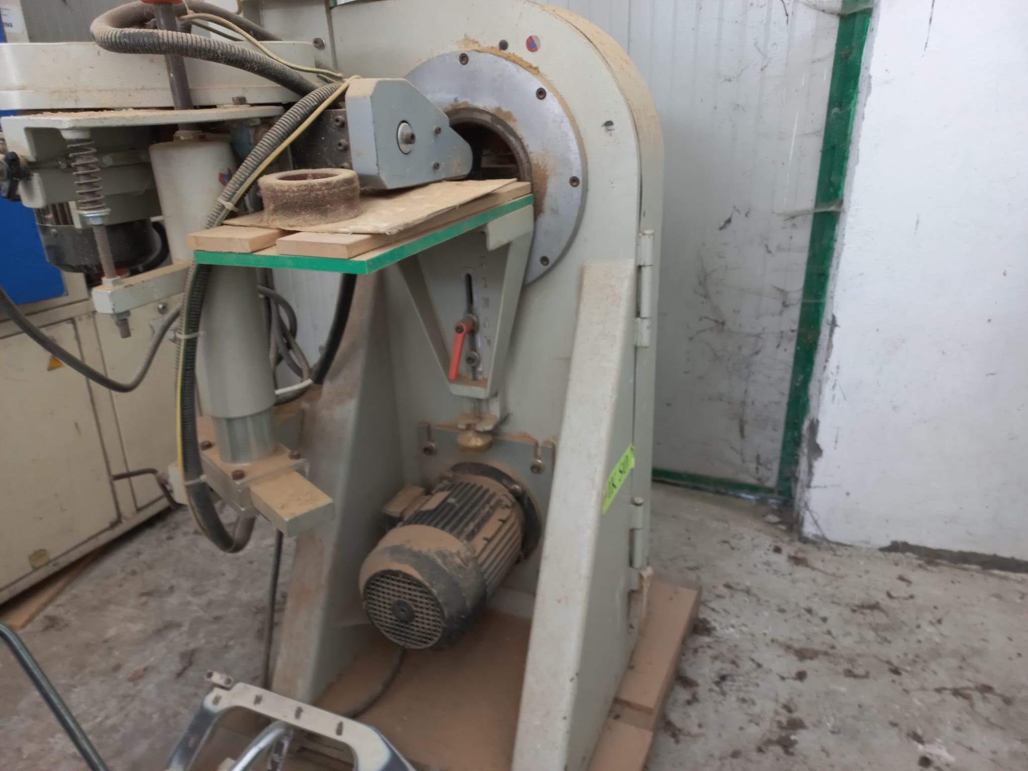 4LC552405-Caselli-Group-ORBITAL-SANDER-CAMAM-LEC180AV (5).jpeg